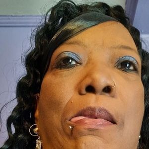 Meet your Posher, Louise